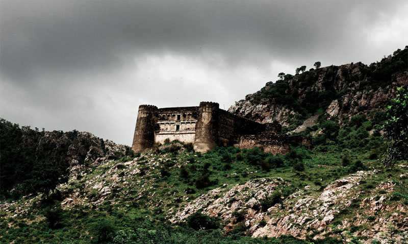 bhangarh fort haunted