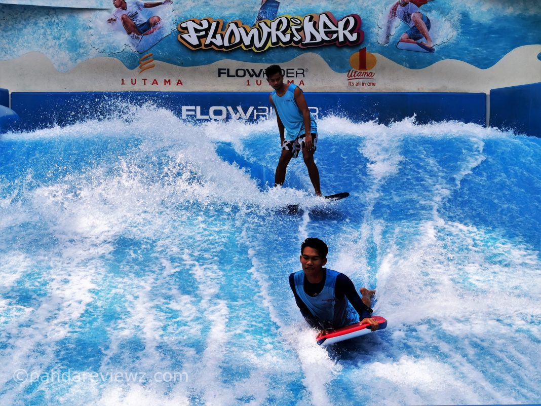 indoor surfing in 1 utama mall flow rider